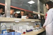 李克强就《我不是药神》作批示：抗癌药是救命药 不能税降价不降
